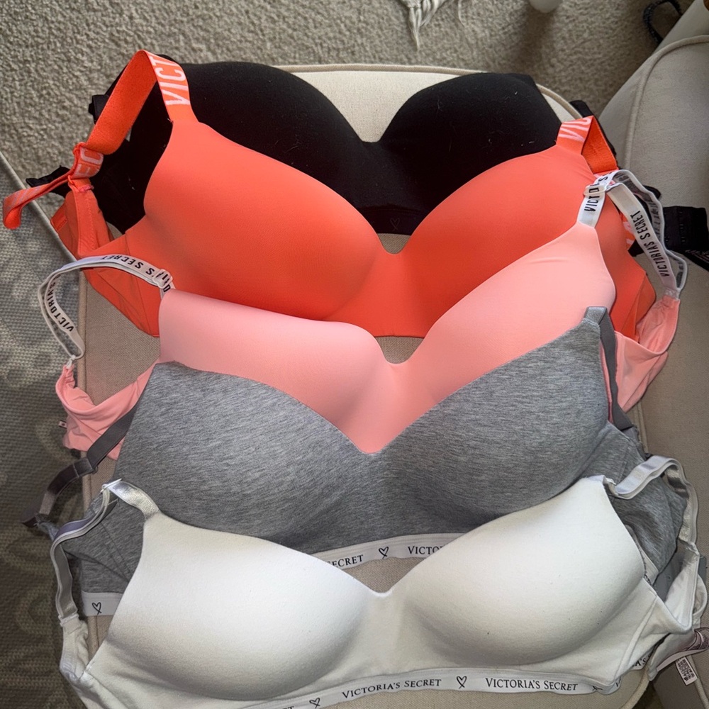 Victoria's Secret Black and Pink Bras Intimates